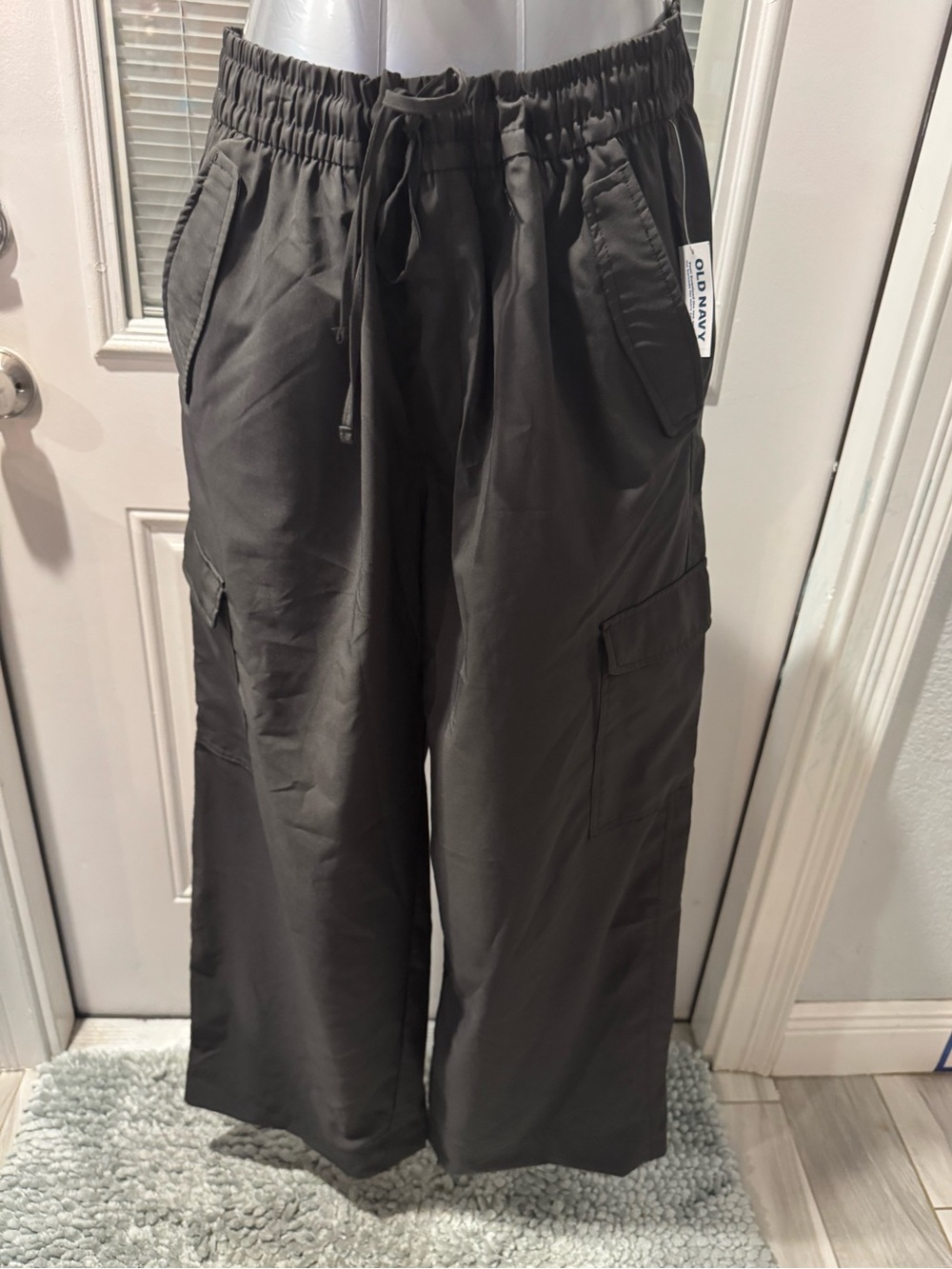 💚💚NWT Old Navy StretchTech Green Wide Leg Cargo Pants L